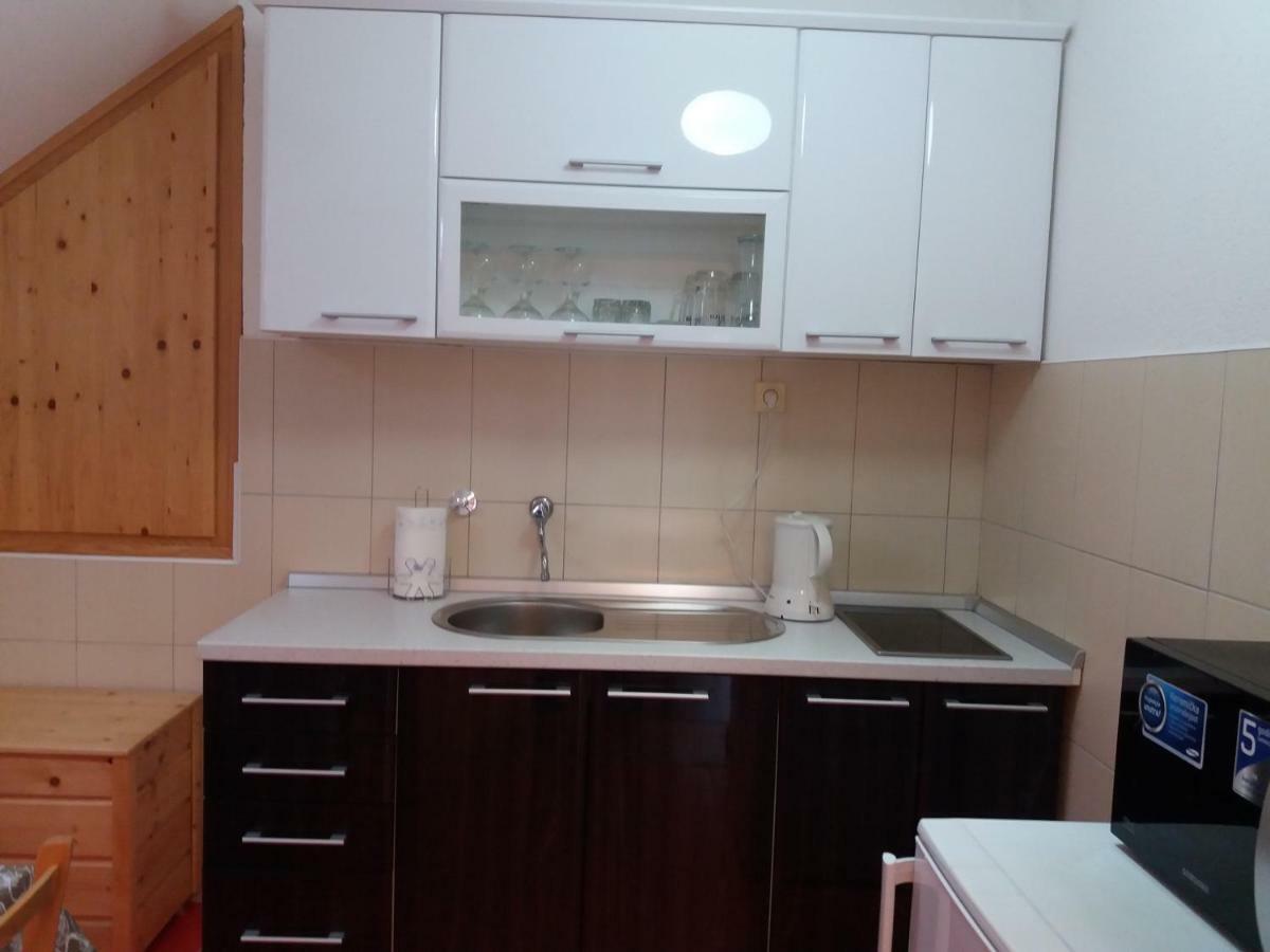 Blue Moon Apartment Licko Petrovo Selo Exterior photo